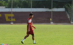 HLV Graechen &#34;đuổi&#34; Đông Triều khỏi sân tập của U19 Việt Nam