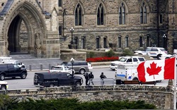 Canada: Kẻ khủng bố nã đạn trong trụ sở Quốc hội bị bắn chết
