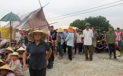 Thanh Hóa: Dân “lập chốt” bao vây, đòi di dời trại lợn