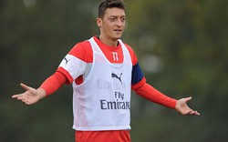 Điểm tin sáng 26.10: Ozil chuẩn bị gia nhập Man City, Fellaini sắp bị “bật bãi” khỏi M.U