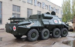 Ukraine nhận xe cứu thương mới, băng lửa đạn cứu binh sĩ