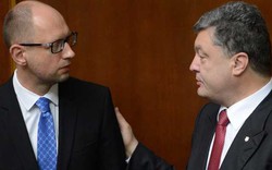 Bầu cử Ukraine: Thủ tướng Yatsenyuk bất ngờ khước từ liên minh với Tổng thống Poroshenko