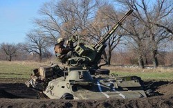 Thắng lớn tại Donetsk, Ukraine tăng cường xây chiến hào bao vây