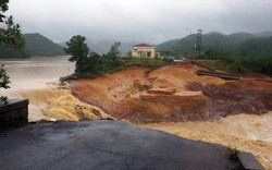 Chùm ảnh &#34;Đập vỡ lòng người tan&#34; đoạt giải của phóng viên Dân Việt