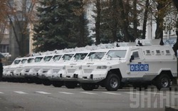 Kiev cho OSCE mượn 10 xe bọc thép để giám sát miền Đông Ukraine