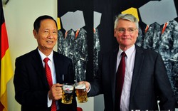 Dòng bia đặc biệt mừng 40 năm quan hệ Việt Nam-Đức