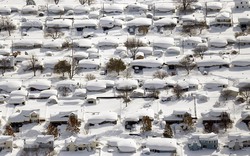 Ảnh lạ, độc: Nước Mỹ bị “chôn vùi” trong băng tuyết nhìn từ trên cao