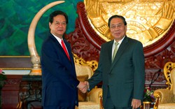Thủ tướng Nguyễn Tấn Dũng hội kiến Tổng Bí thư, Chủ tịch nước Lào