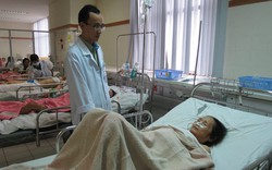 Thừa Thiên Huế: Ăn trái hồng giòn, 7 người tắc ruột phải phẫu thuật