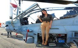 Cô Kim “siêu vòng ba” khám phá kho vũ khí khủng trên tàu đổ bộ Mỹ