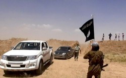 Bị oanh kích dữ dội, phiến quân IS vẫn không mất một tấc đất