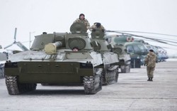 Ukraine nhận lô vũ khí hạng nặng  “át vía” quân ly khai