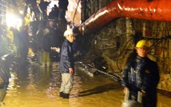 Sập hầm thủy điện, 12 công nhân mắc kẹt