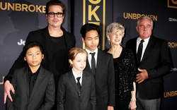 Brad Pitt đưa các con đến tham dự buổi công chiếu Unbroken