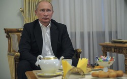Kinh tế Nga lao dốc, Tổng thống Putin đón năm mới... tại gia
