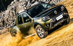 Xe bán tải Renault Duster Oroch giá 350 triệu đồng lên kệ