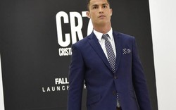 Góc của Sao (6.10): Casillas bị lừa tiền, Ronaldo thành người mẫu