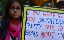 Bé gái 4 tuổi bị cưỡng hiếp gây phẫn nộ ở Ấn Độ