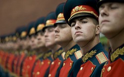 Phương Tây xem nhẹ sức mạnh quân sự của Nga như thế nào?