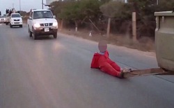 IS hành quyết "điệp viên" bằng cách kéo lê trên đường