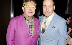 Elton John mua biệt thự khủng với giá hời