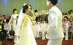 Clip nhảy siêu dễ thương trong tiệc cưới Tú Vi - Văn Anh
