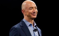 Cú tăng tốc tài sản chóng mặt của ông chủ Amazon