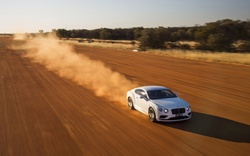 Bentley Continental GT Speed “quá nhanh, quá nguy hiểm”