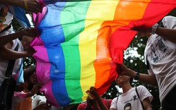 Giới trẻ Thủ đô đi bộ mừng Quyền chuyển đổi giới tính