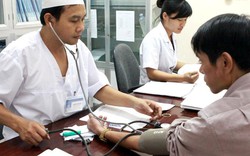 Cạn kiệt nguồn tài trợ thuốc điều trị HIV