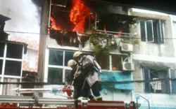 Căn nhà gần ga Sài Gòn rực lửa sau tiếng nổ lớn