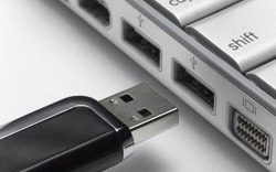 Có nên chọn 'Eject Flash Drive' trước khi gỡ bỏ USB?