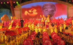 Hơn 8.000 người dự lễ kỷ niệm ngày sinh Đại thi hào Nguyễn Du