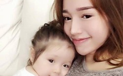 Chùm ảnh tình mẫu tử cảm động của Elly Trần và con gái