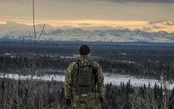 Mục sở thị binh sĩ Mỹ luyện kỹ năng sinh tồn ở Bắc Cực