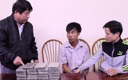 Vật lộn dưới suối, bắt kẻ mua bán 19 bánh heroin