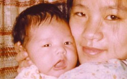 Cuộc đời làm mẹ từ năm 12 tuổi của cô gái gốc Việt