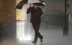 Ảnh: Mỹ oằn mình dưới bão kèm lốc xoáy, 23 người chết