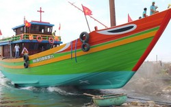 Đà Nẵng: Hạ thủy cặp tàu khủng "cưỡi" sóng Hoàng Sa