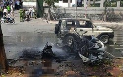 [Nóng] Nổ xe taxi ở Quảng Ninh, 2 người tử vong