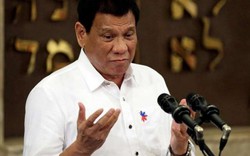 Tổng thống Philippines: 'Phụ nữ quấn quýt bên tôi chỉ vì tiền'