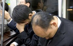 Nhật cảnh báo công chức phải làm ít đi để tránh mất mạng