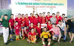 Nhà vô địch giải bóng đá báo NTNN ủng hộ miền Trung 3 triệu đồng