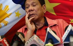 Duterte "khoe" TQ rút ngư dân khỏi bãi Scarborough