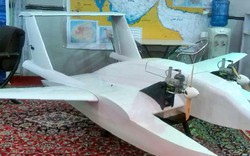 Iran trình làng máy bay không người lái tàng hình tự sát