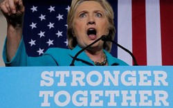 Bị điều tra sát bầu cử, bà Clinton thách Giám đốc FBI