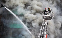 Ảnh: Toàn cảnh vụ cháy quán karaoke khiến 13 người thiệt mạng