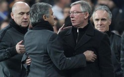 M.U sa thải Mourinho, mời lại Sir Alex