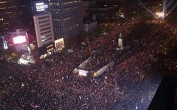 10 vạn người HQ đổ ra đường yêu cầu tổng thống từ chức