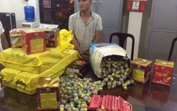 Hà Nội: Gần 500 quả pháo hình lựu đạn bị CSGT bắt giữ